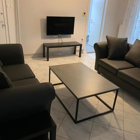 Apartment 30M From The Sea เทสซาโลนิกิ ภายนอก รูปภาพ